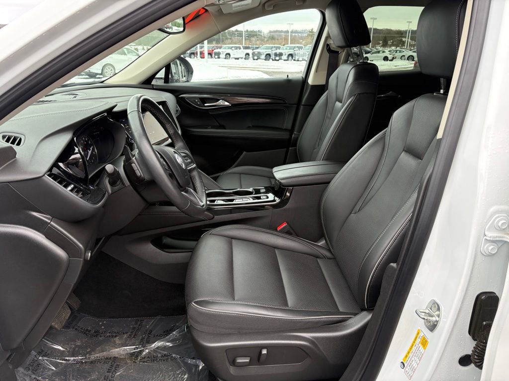 Used 2023 Buick Envision Essence image 11