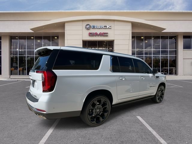 Certified 2026 GMC Yukon XL Denali w/ Denali Reserve Package AWD/4WD image 14