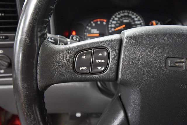 Used 2005 GMC Sierra 2500 SLT w/ Heavy-Duty Power Package image 24