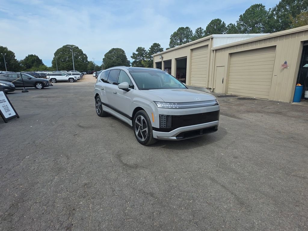 New 2026 Hyundai Ioniq 9 Calligraphy image 11