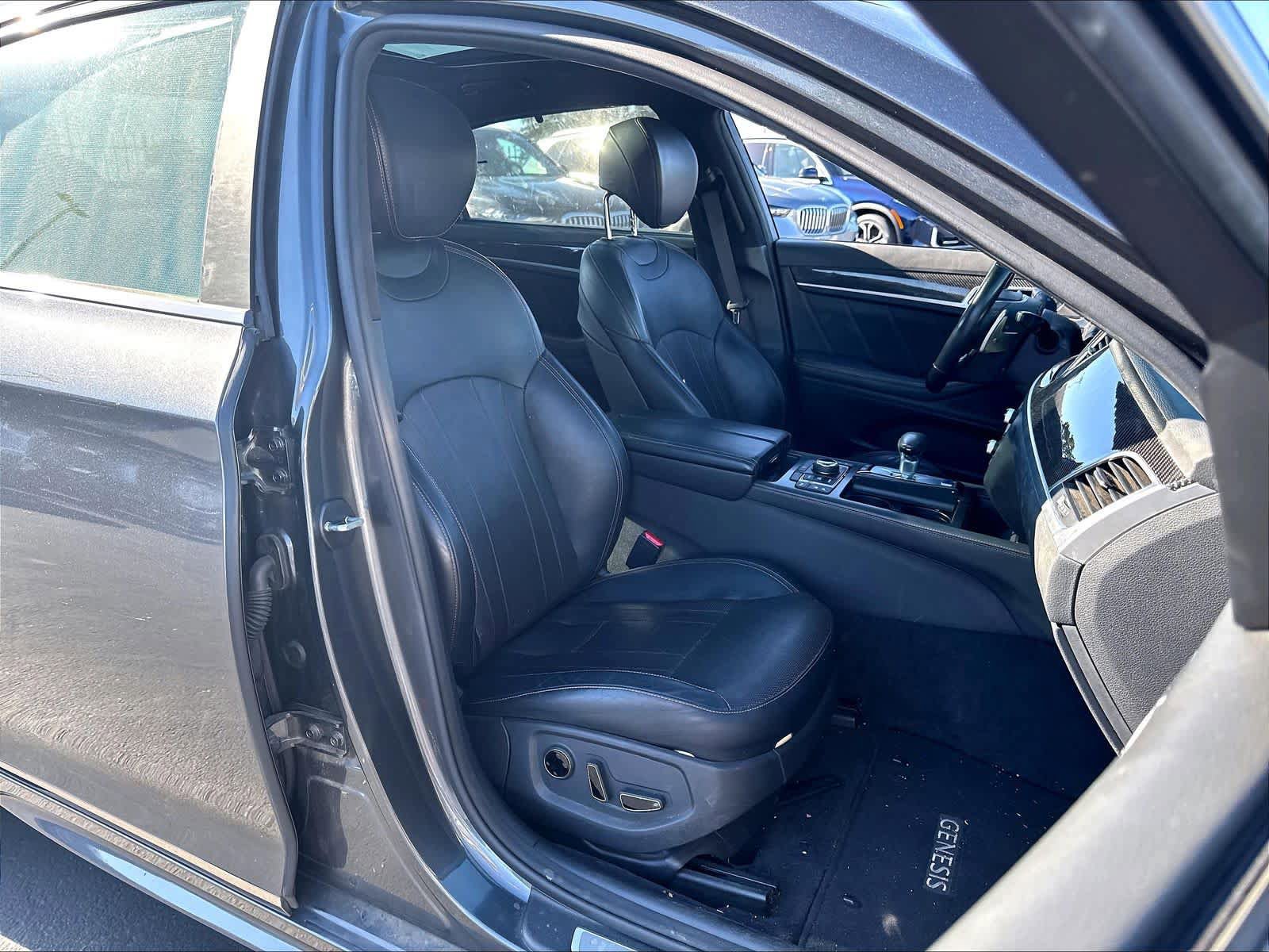 Used 2018 Genesis G80 3.3T Sport RWD image 29