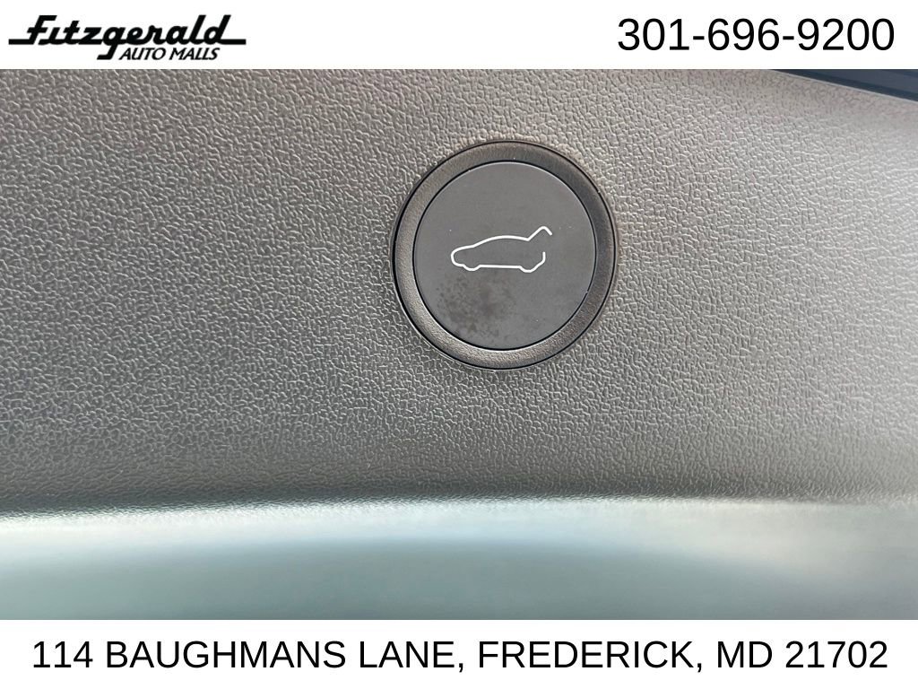 Used 2021 Tesla Model 3 Performance image 14