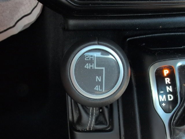 Used 2019 Jeep Wrangler Unlimited Sahara image 22