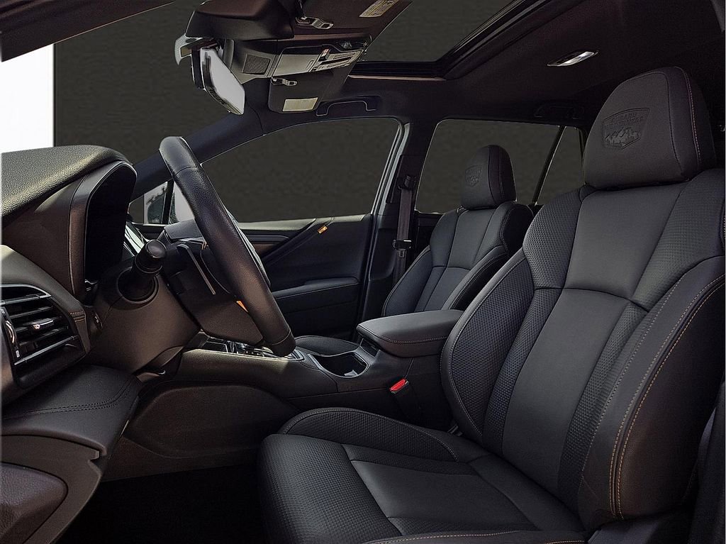 Used 2025 Subaru Outback Wilderness AWD/4WD image 13