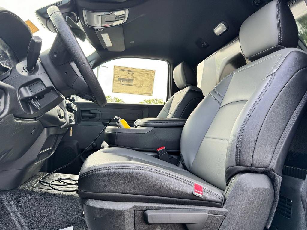 New 2026 RAM 3500 Tradesman w/ Chrome Appearance Group A AWD/4WD image 18