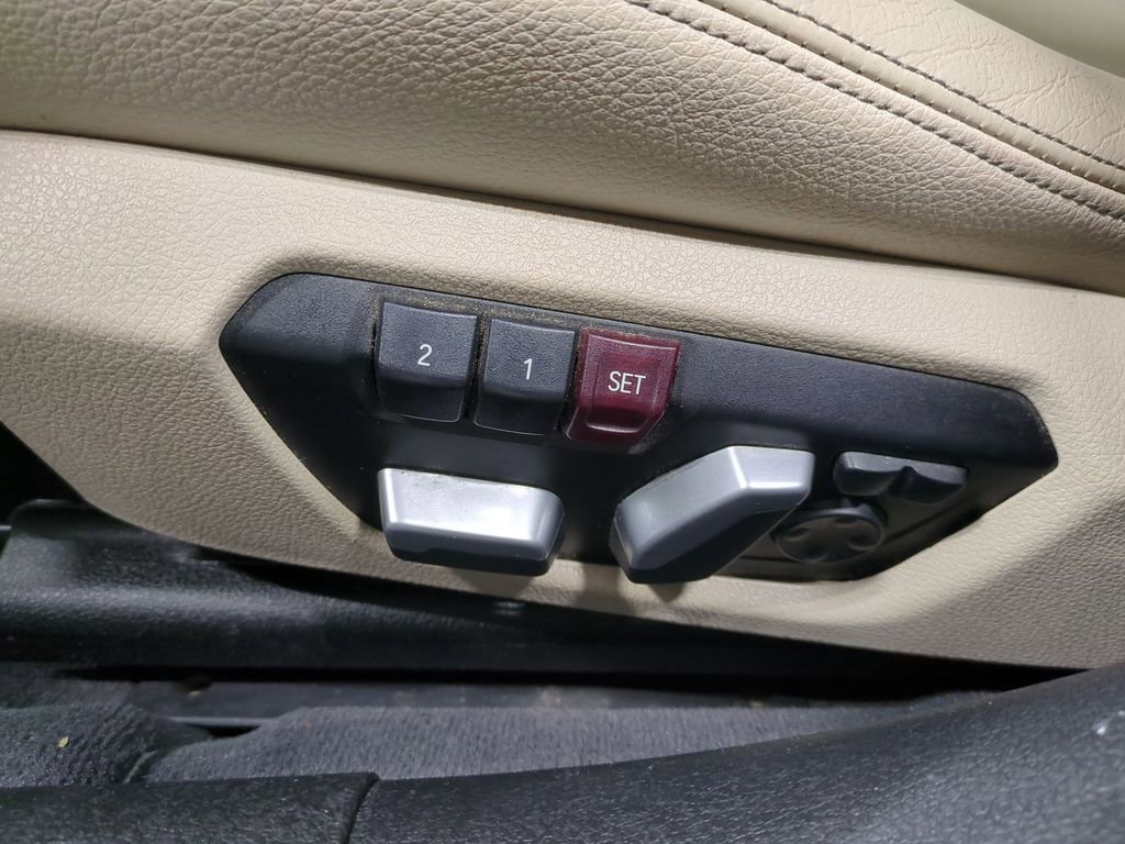 Used 2016 BMW 340i xDrive 340i xDrive image 21