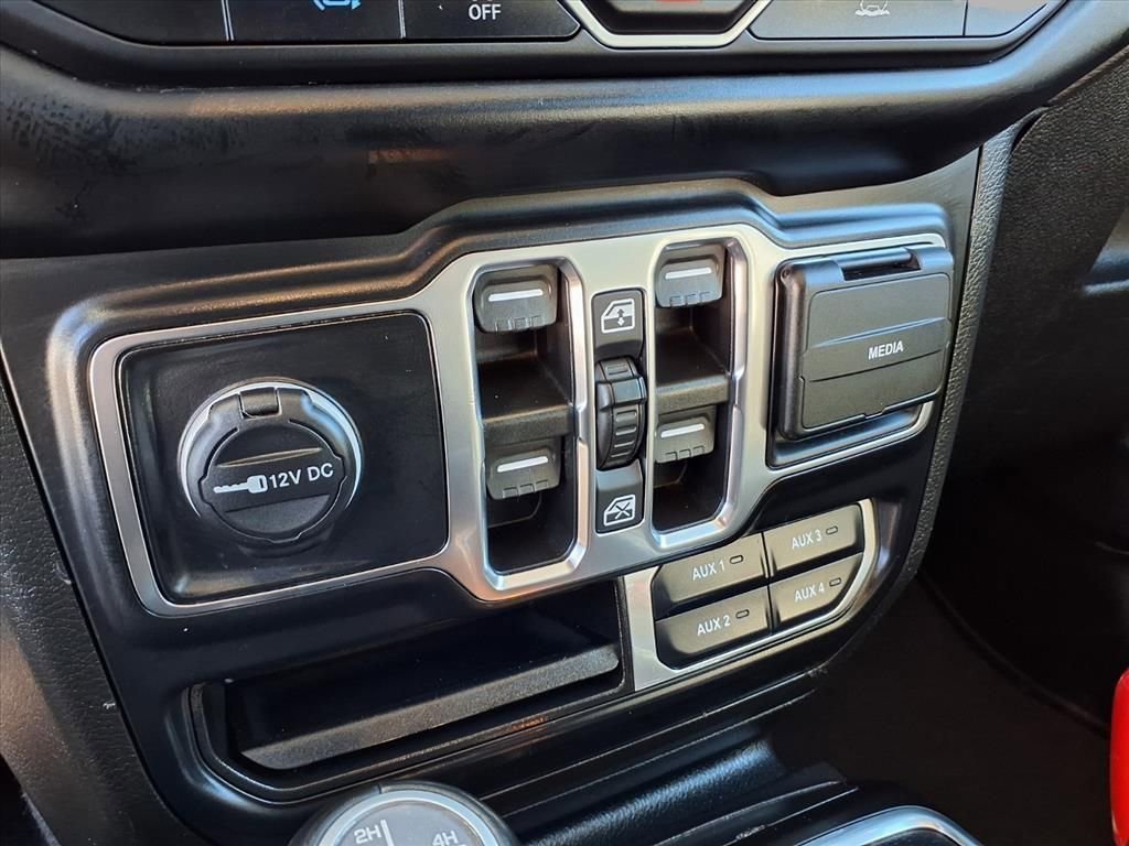 Used 2022 Jeep Wrangler Unlimited Sahara image 9