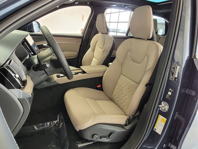 New 2026 Volvo XC90 B6 Plus w/ Protection Package Premier AWD/4WD image 6