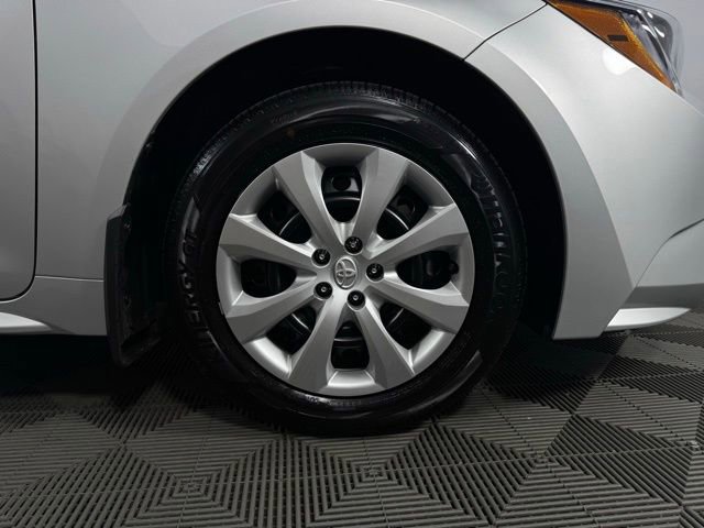 Used 2026 Toyota Corolla LE image 11
