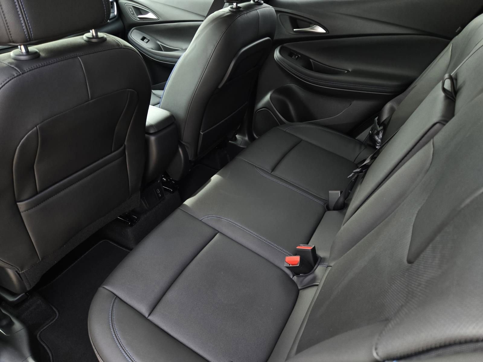 New 2026 Buick Encore GX Sport Touring image 6