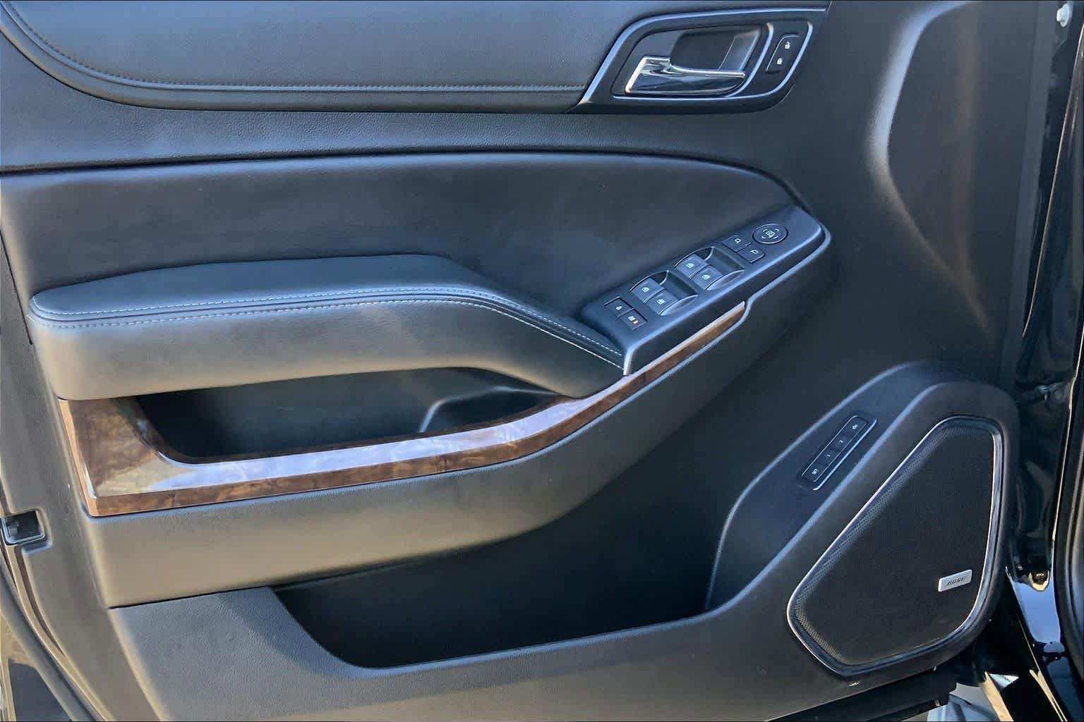 Used 2019 Chevrolet Suburban LT AWD/4WD image 21