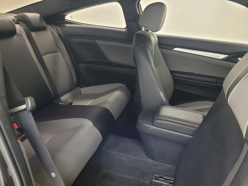 Used 2016 Honda Civic Touring image 19