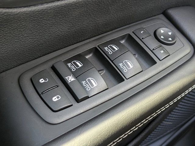 New 2026 Chrysler Voyager LX FWD image 20