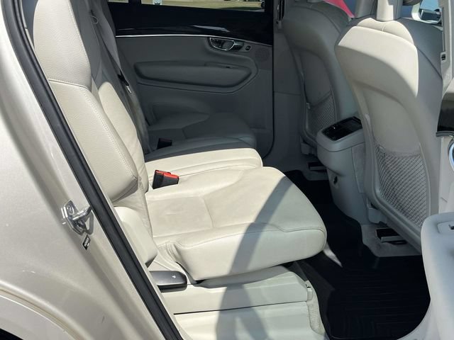 Used 2016 Volvo XC90 T6 Momentum w/ Momentum Plus Package AWD/4WD image 24