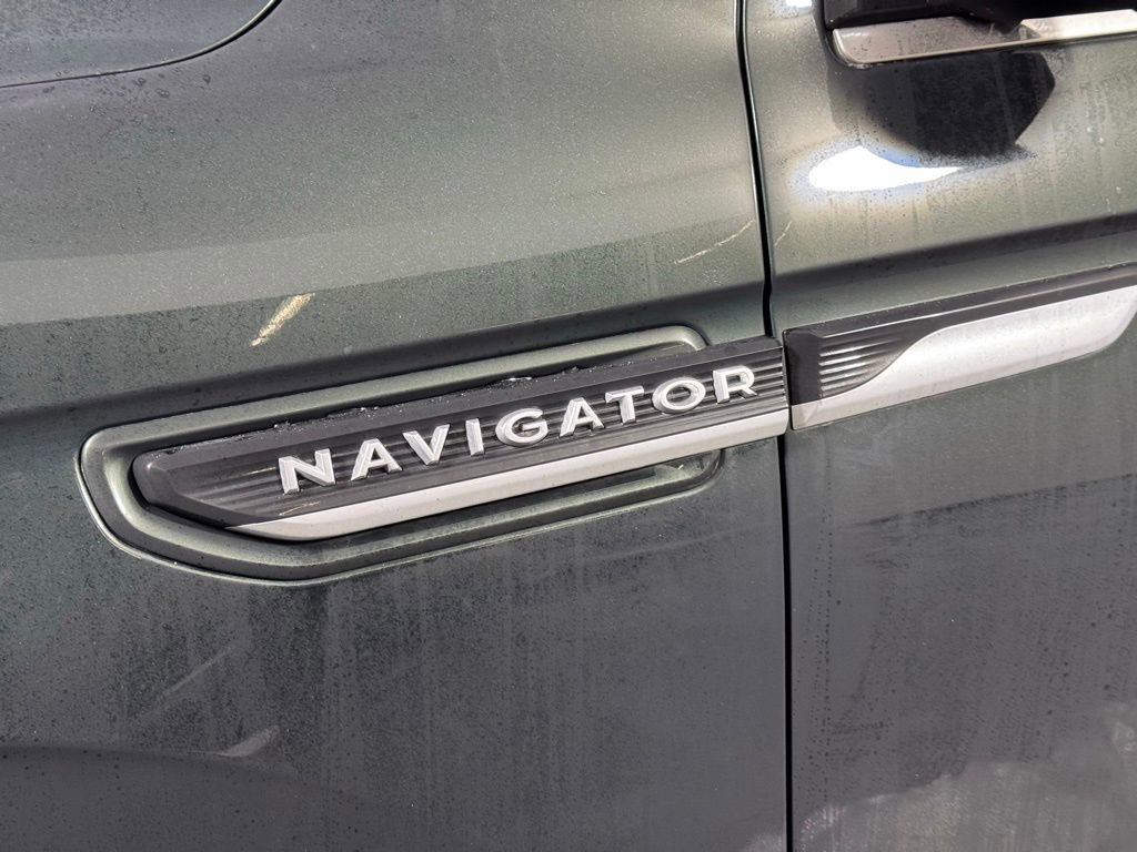 Certified 2023 Lincoln Navigator Black Label image 8