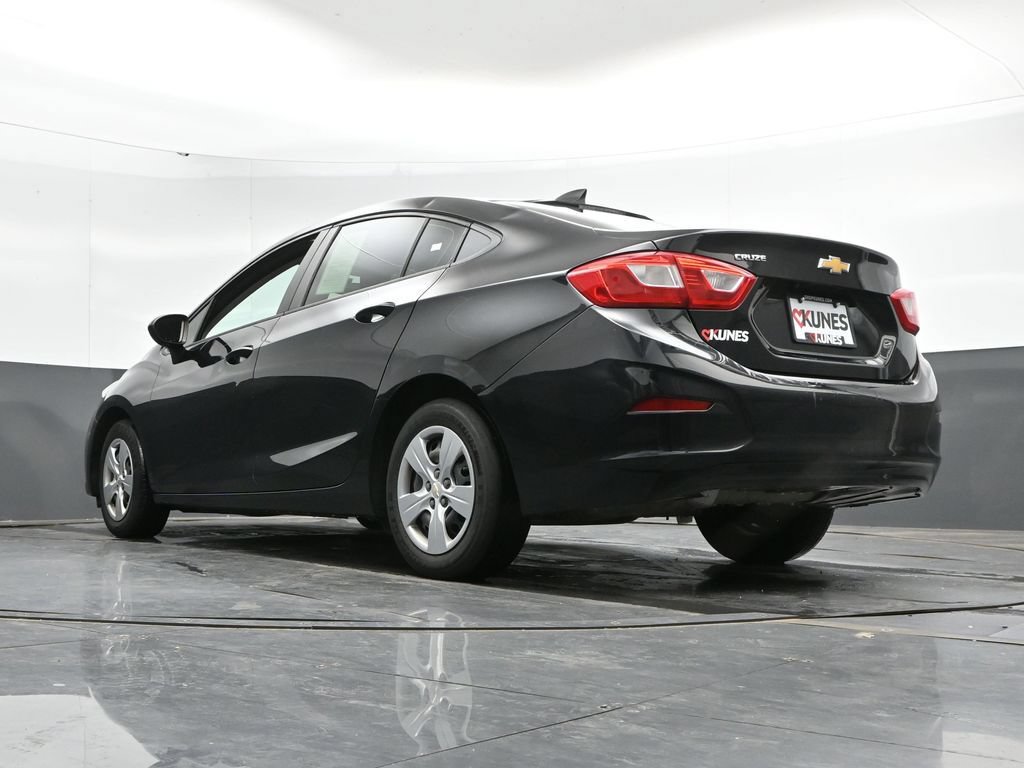 Used 2017 Chevrolet Cruze LS FWD image 45