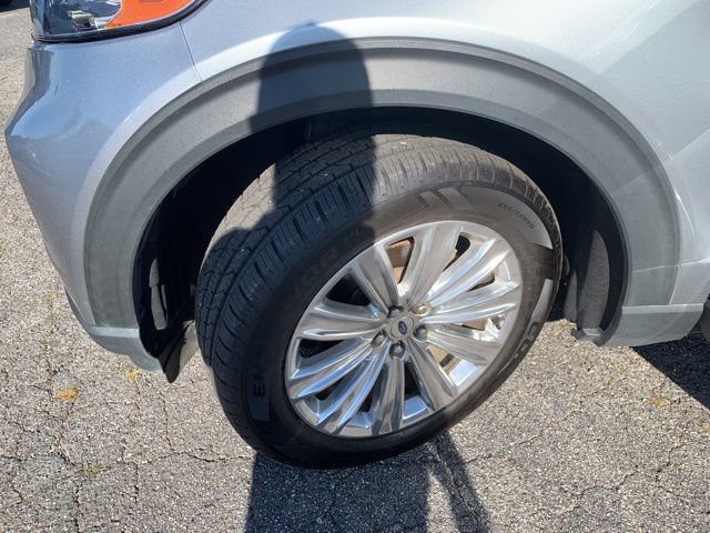 Certified 2022 Ford Explorer Limited w/ Equipment Group 301A RWD image 40