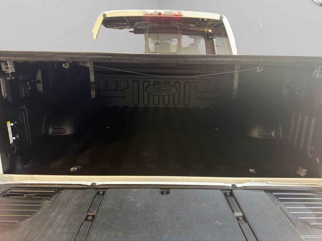 Used 2022 Ford F150 Raptor w/ Equipment Group 801A High AWD/4WD image 18