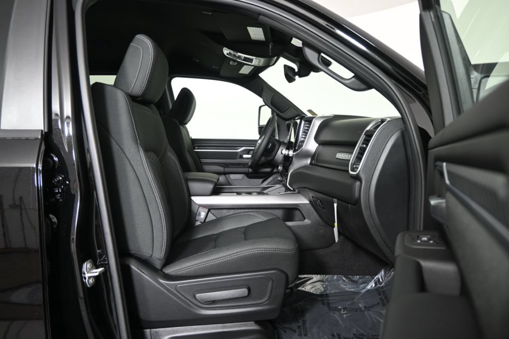 Used 2026 RAM 1500 Big Horn AWD/4WD image 14