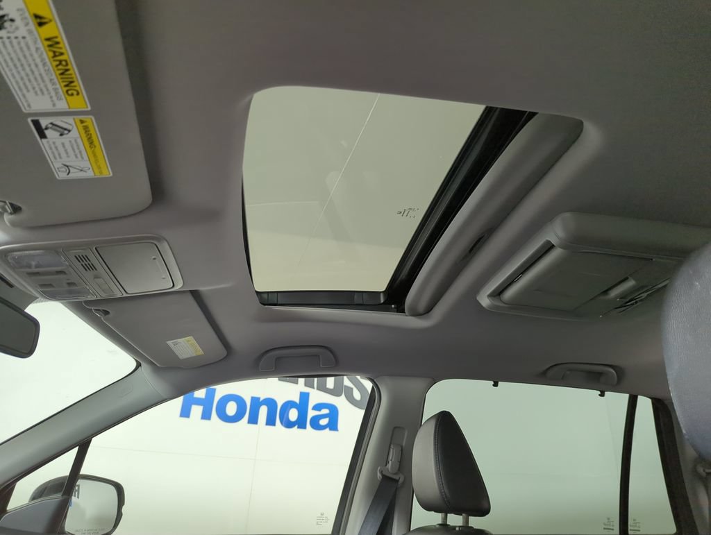 Certified 2017 Honda Pilot Touring image 17