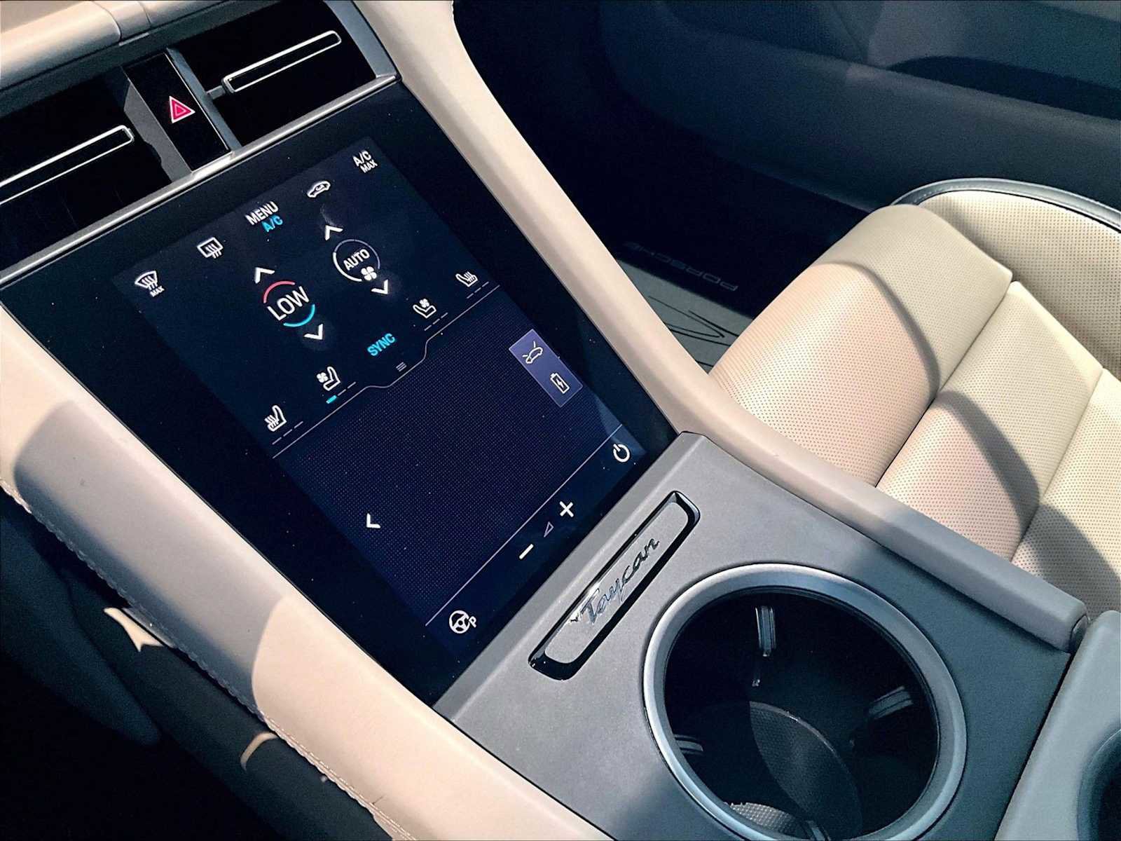 Used 2025 Porsche Taycan image 20