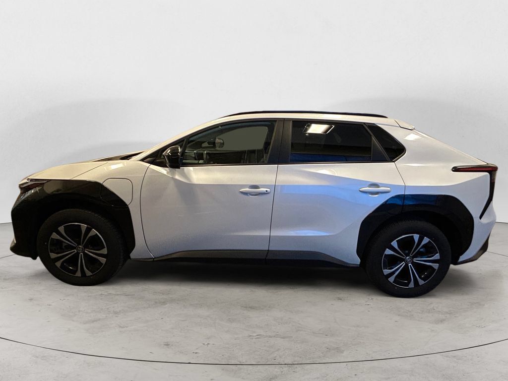Used 2024 Toyota bZ4X AWD w/ Weather Package image 2