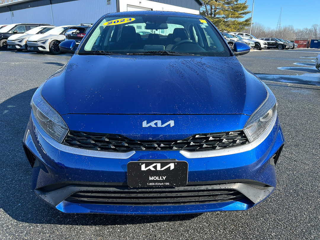 Used 2023 Kia Forte LXS image 9