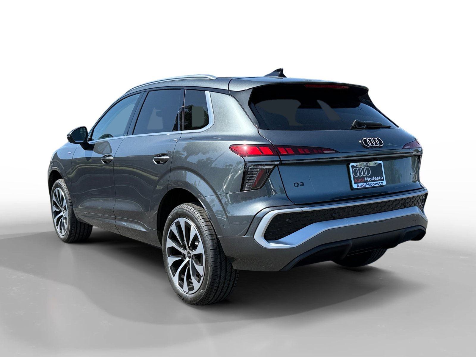 New 2026 Audi Q3 quattro 2.0T image 3