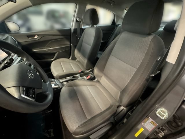 Used 2022 Hyundai Accent SE FWD image 14