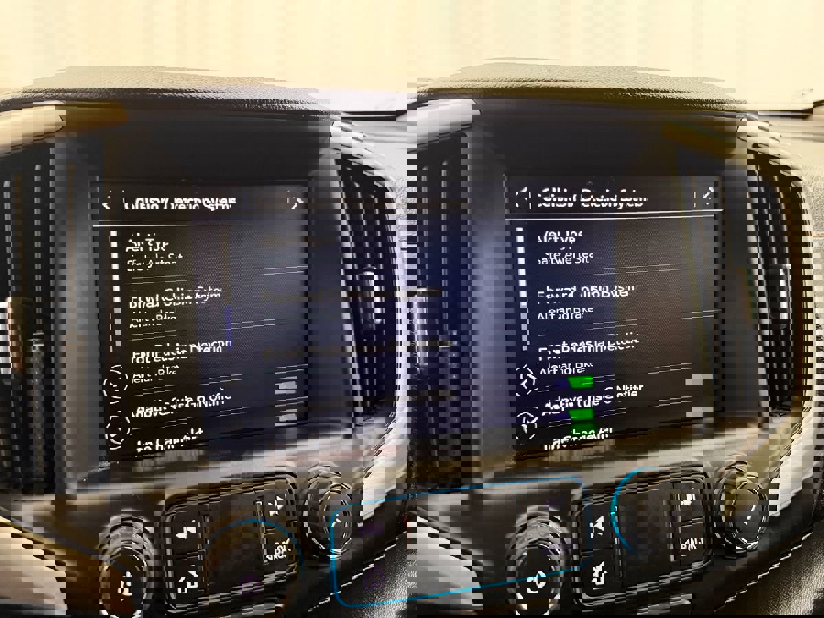 Used 2021 GMC Terrain SLT w/ Infotainment Package II image 18