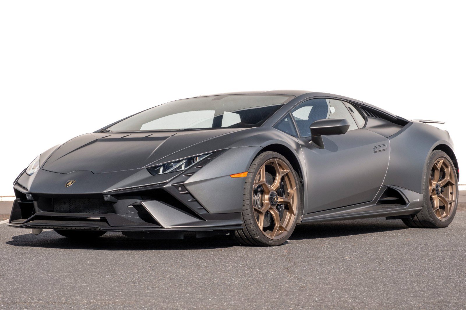 Used 2023 Lamborghini Huracan Tecnica image 8