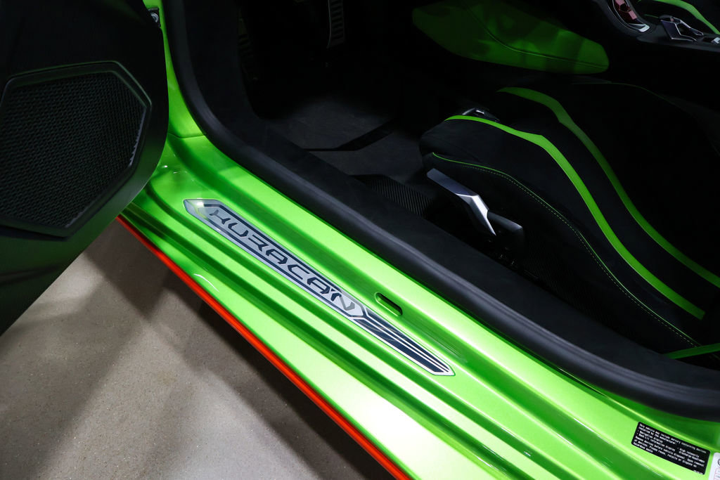 Used 2022 Lamborghini Huracan STO image 27