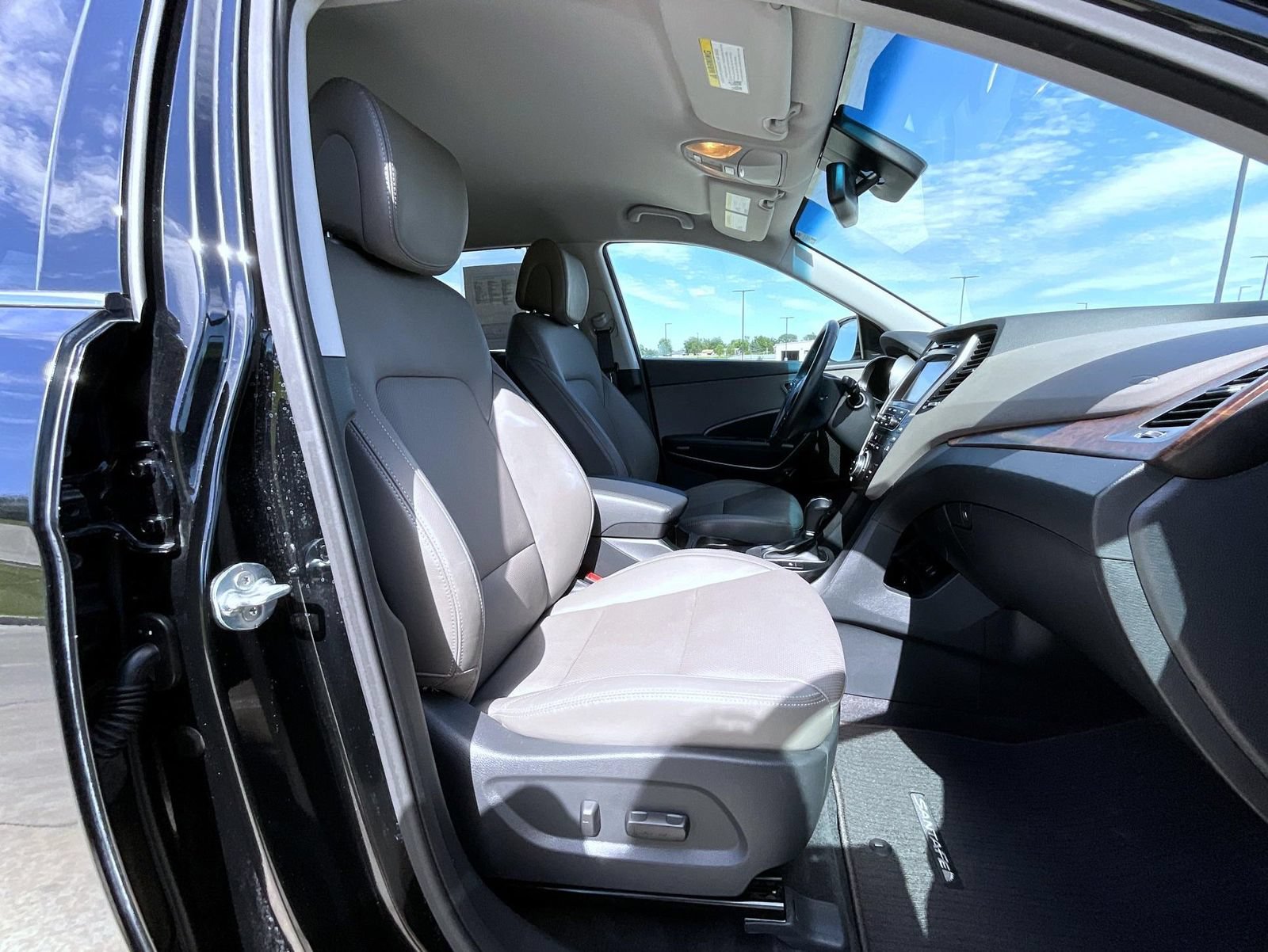 Used 2019 Hyundai Santa Fe XL SE w/ SE Premium Package 02 FWD image 16