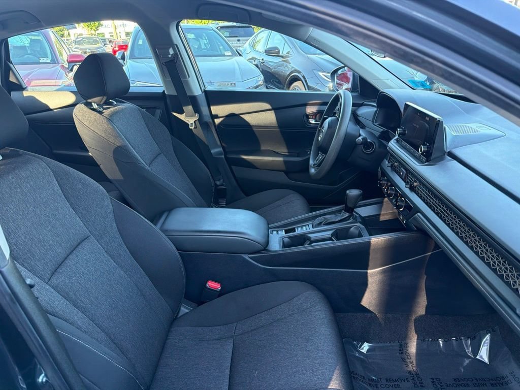 Used 2025 Honda Accord LX image 10