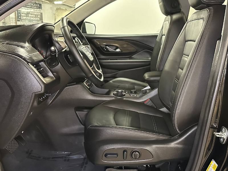 Used 2024 GMC Terrain Denali w/ Denali Premium Package AWD/4WD image 20