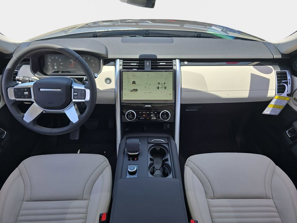 New 2026 Land Rover Discovery S AWD/4WD image 9