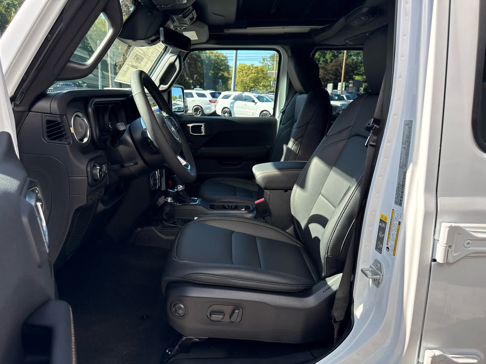 New 2027 Jeep Wrangler Unlimited Sahara AWD/4WD image 13
