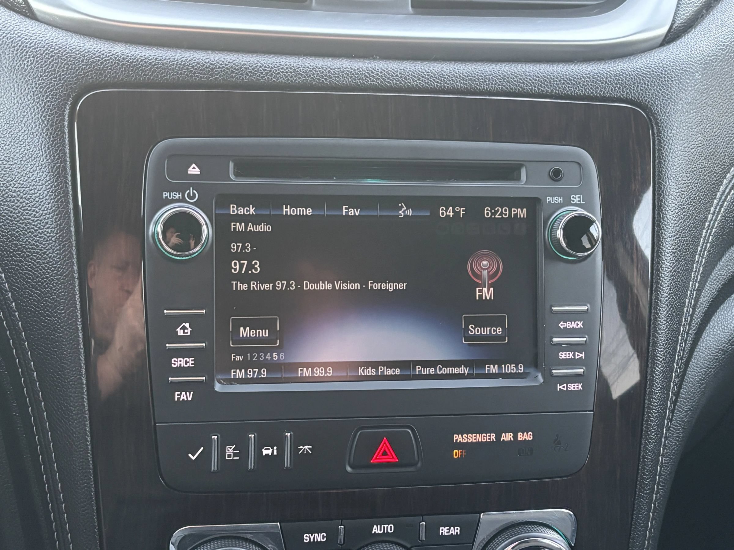 Used 2015 Chevrolet Traverse LT AWD/4WD image 22