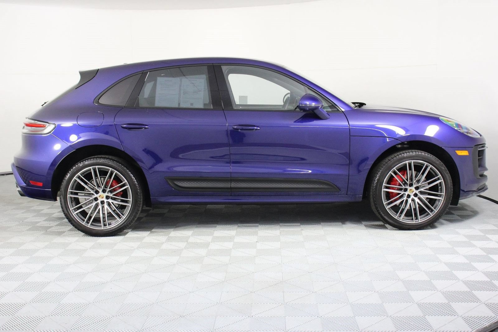 Certified 2026 Porsche Macan S AWD/4WD image 8