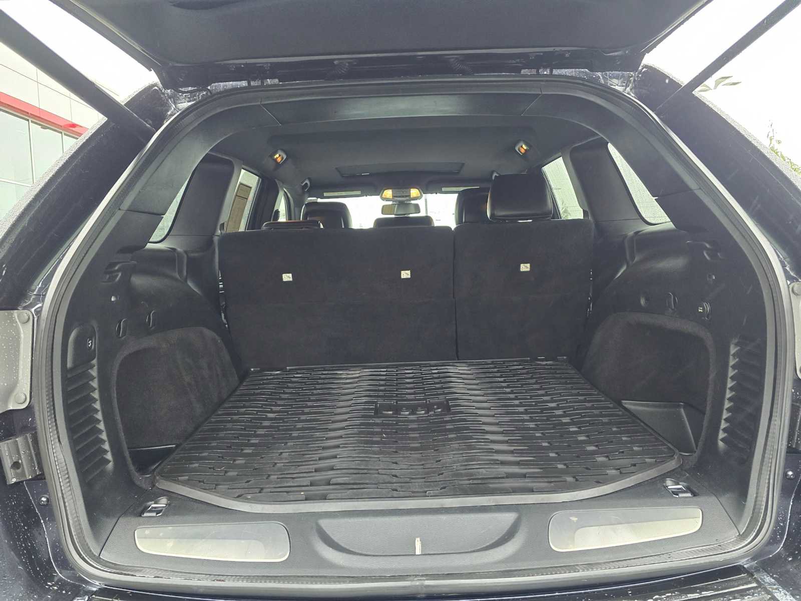 Used 2015 Jeep Grand Cherokee Limited w/ Trailer Tow Group IV image 18