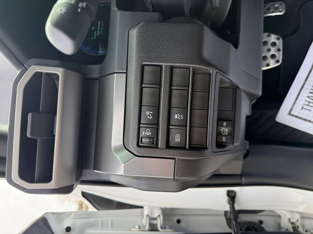 Used 2024 Toyota Tacoma TRD Sport image 19