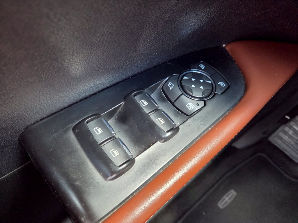 Used 2018 Lincoln MKX Reserve w/ Driver Assistance Package FWD image 23