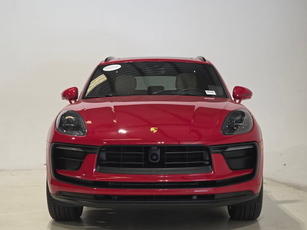 Certified 2026 Porsche Macan AWD/4WD image 6