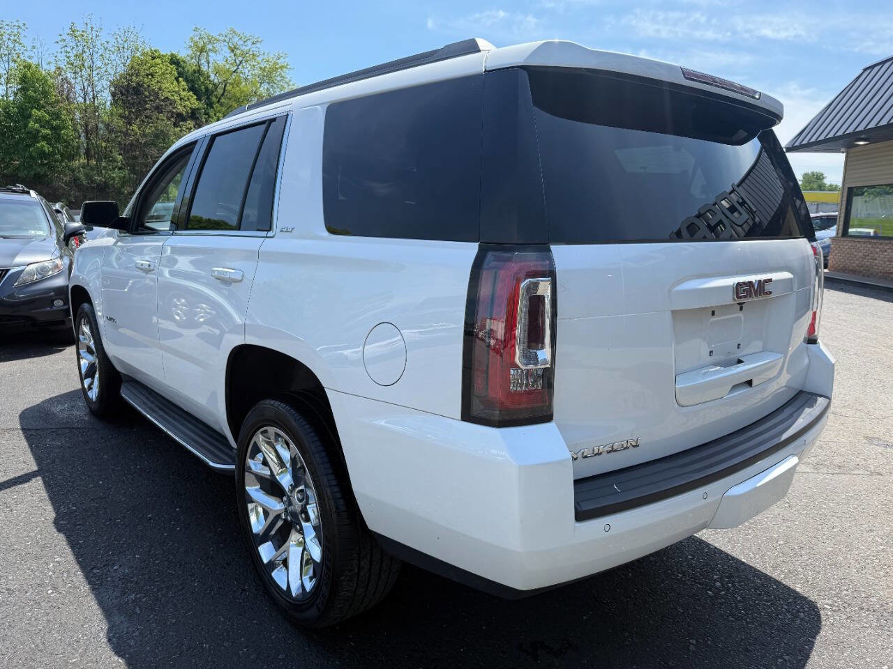 Used 2018 GMC Yukon SLT w/ Open Road Package AWD/4WD image 7