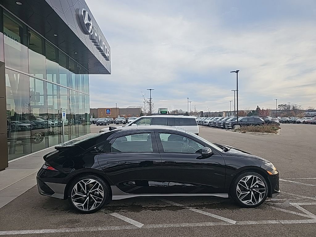 New 2025 Hyundai Ioniq 6 Limited image 6