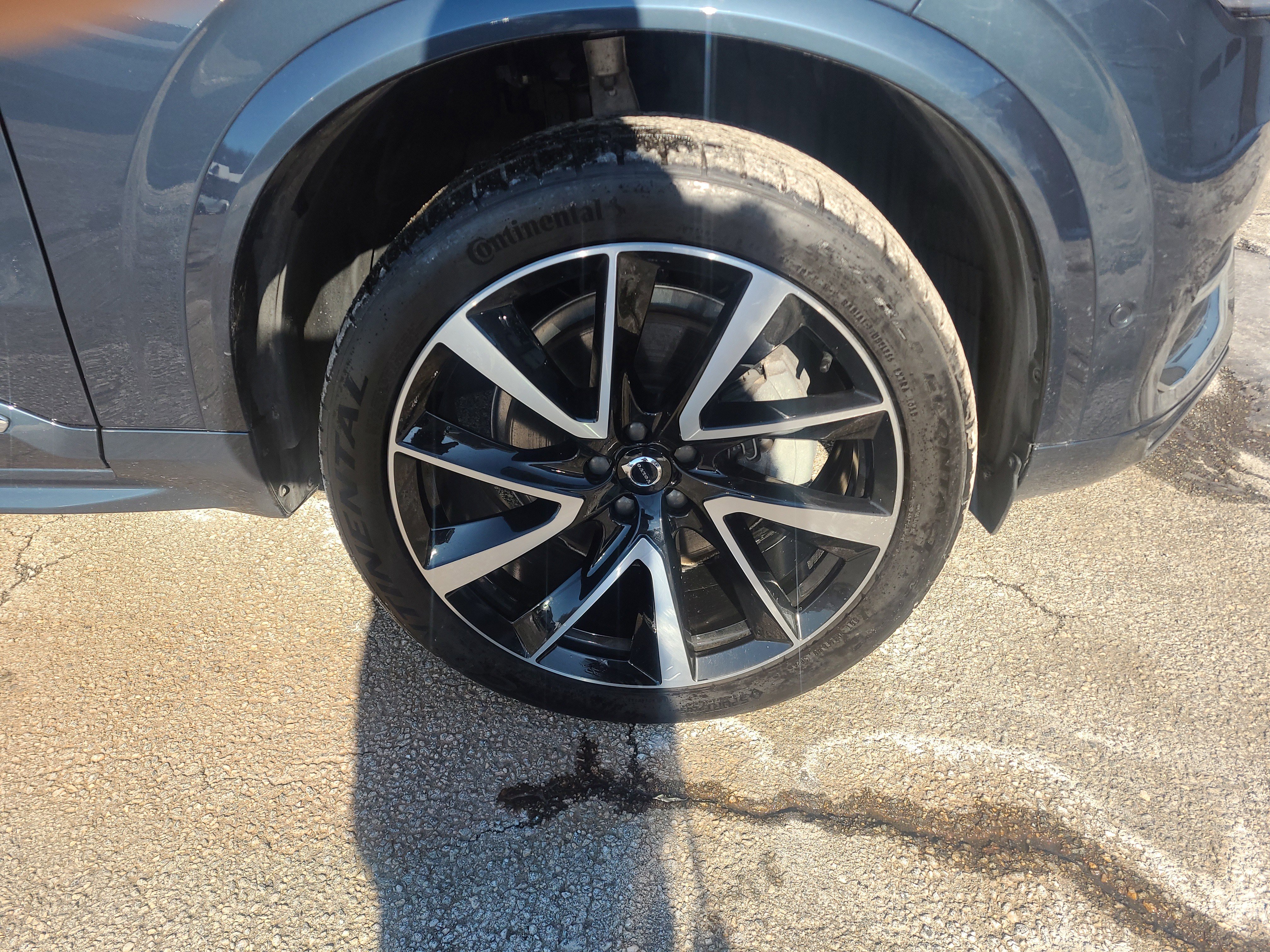 Used 2024 Volvo XC90 B6 Ultimate w/ Protection Package Premier image 13