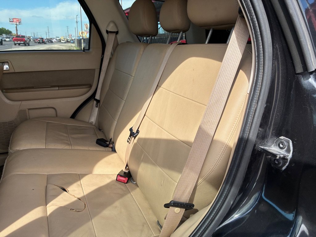 Used 2011 Ford Escape Limited w/ 302A Rapid Spec Order Code FWD image 22