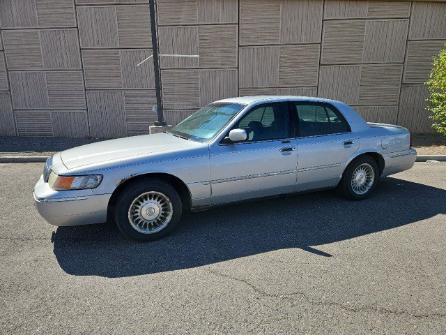 Used 2001 Mercury Grand Marquis LS image 1