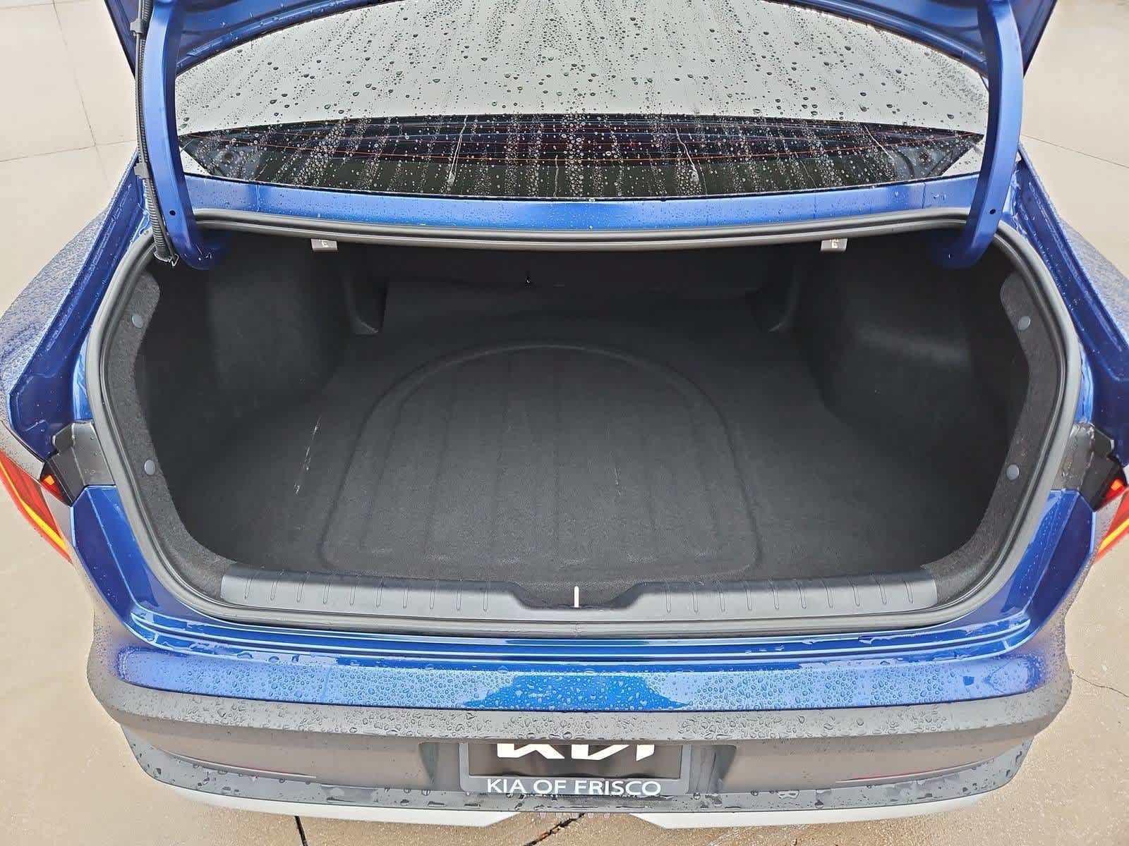 Certified 2025 Kia K4 EX FWD image 32