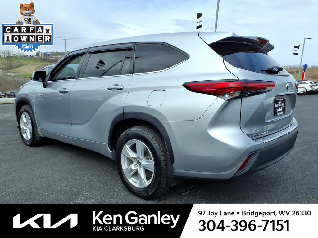 Used 2021 Toyota Highlander LE image 6